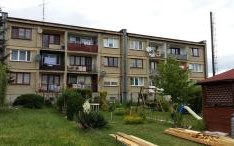 Ogłoszenie o I publicznym przetargu ustnym nieograniczonym na sprzedaż lokalu mieszkalnego nr 6 w budynku wielorodzinnym przy ul. Wyzwolenia 241 w Mizerowie wraz z pomieszczeniem gospodarczym, ogródkiem oraz udziałem w nieruchomości wspólnej