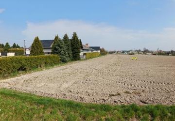 Czwarty publiczny przetarg ustny nieograniczony na sprzedaż udziału 1/2 w działce nr 306/1, położonej w Suszcu, przeznaczonej pod tereny zabudowy usługowej
