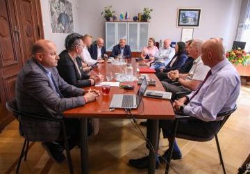 Samorządy rozmawiają o przyszłości transportu publicznego w powiecie pszczyńskim