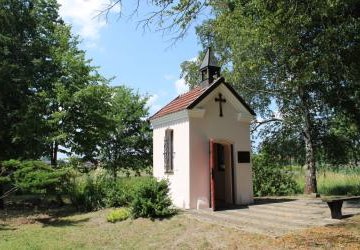 Sikowiec pięknieje: Zakończono remont ul. Akacjowej i kapliczki św. Anny